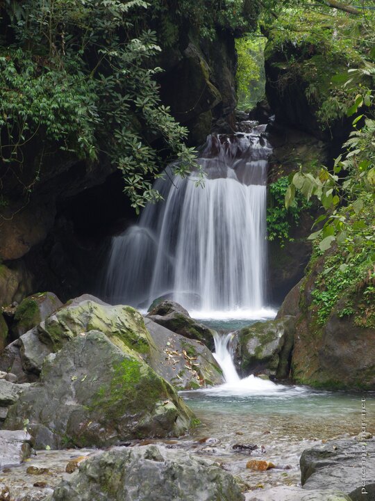 A waterfall at the Qingying Pavilion on Mount
Emei