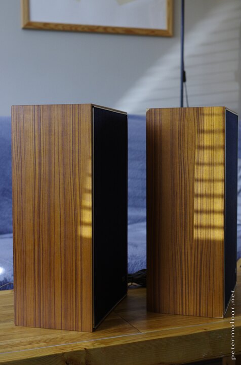 The side of ITT KS 665 speakers