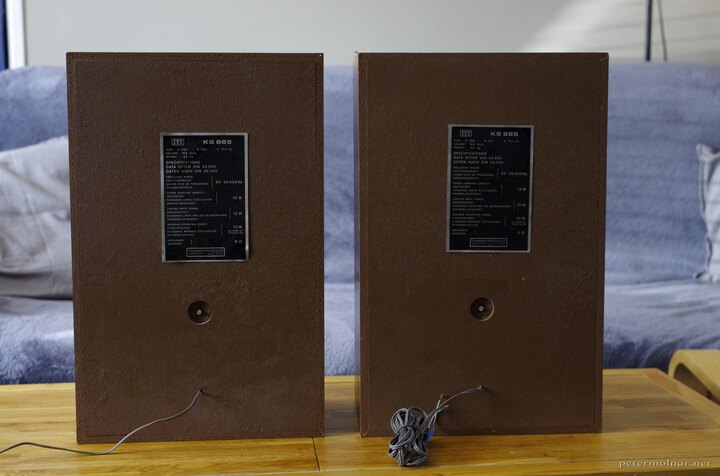 The back of ITT KS 665 speakers
